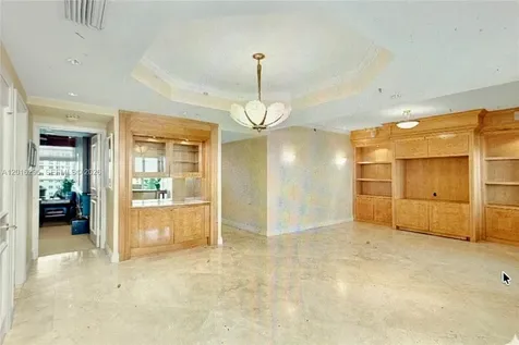 19955 NE 38th Court Aventura FL 33180