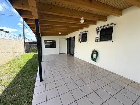 7993 SW 9th Terrace Miami FL 33144