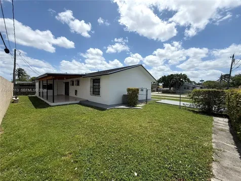 7993 SW 9th Terrace Miami FL 33144