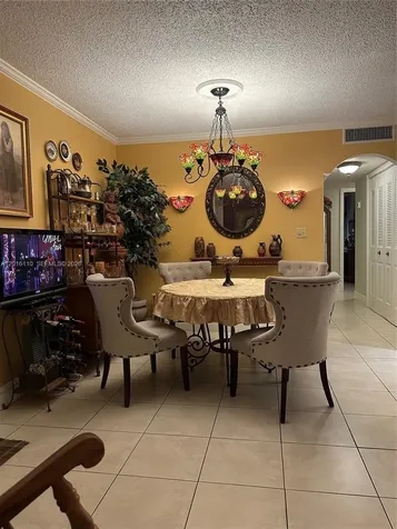 9420 W Flagler Street Miami FL 33174