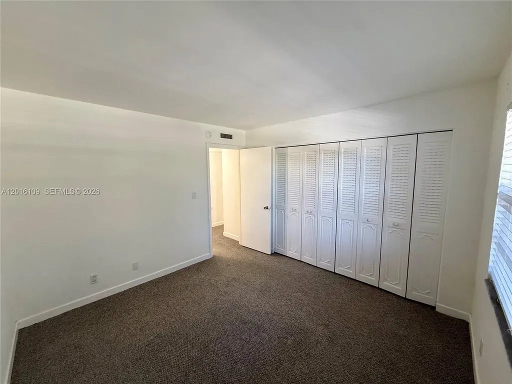 1075 Riverside Drive Coral Springs FL 33071