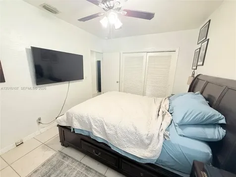 825 S 20th Avenue Hollywood FL 33020