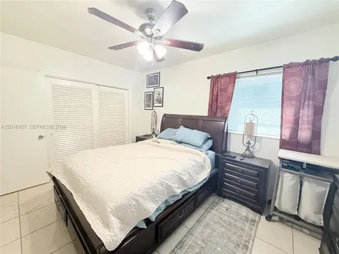 825 S 20th Avenue Hollywood FL 33020