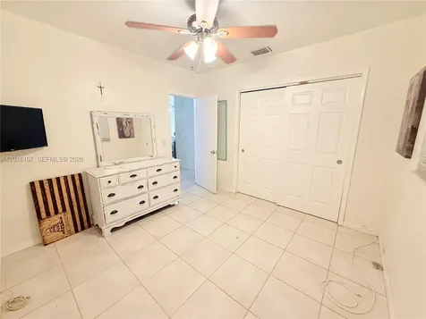 825 S 20th Avenue Hollywood FL 33020