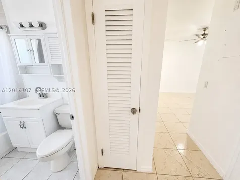 825 S 20th Avenue Hollywood FL 33020