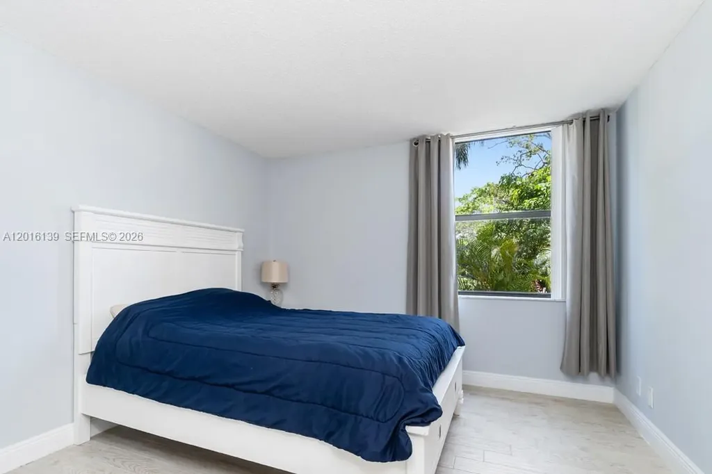 825 Egret Circle Delray Beach FL 33444