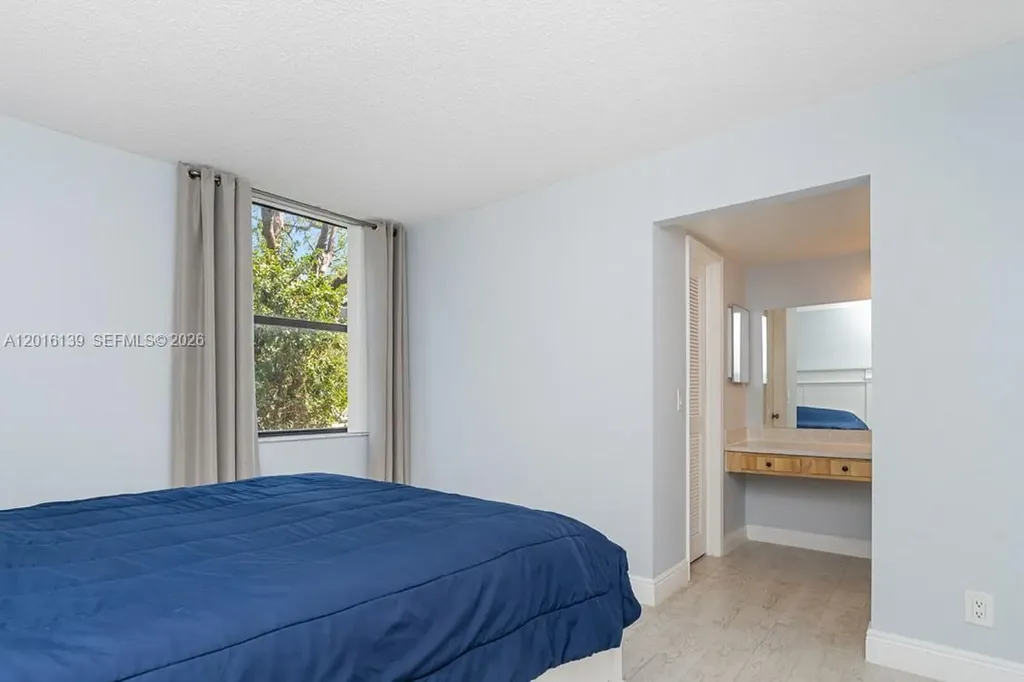 825 Egret Circle Delray Beach FL 33444