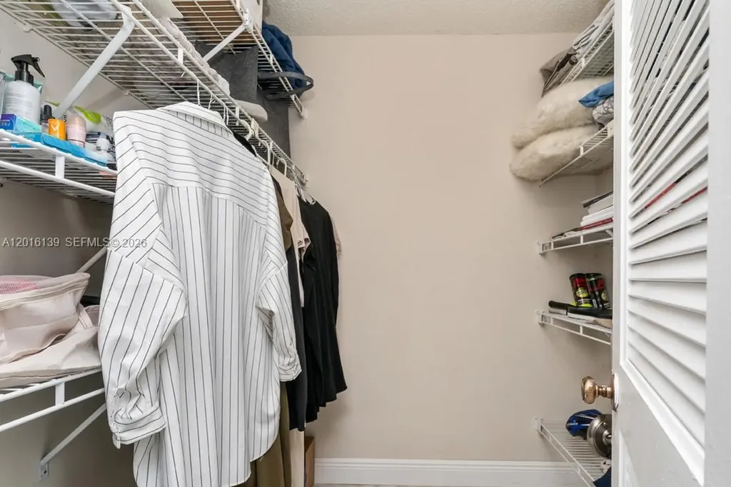 825 Egret Circle Delray Beach FL 33444
