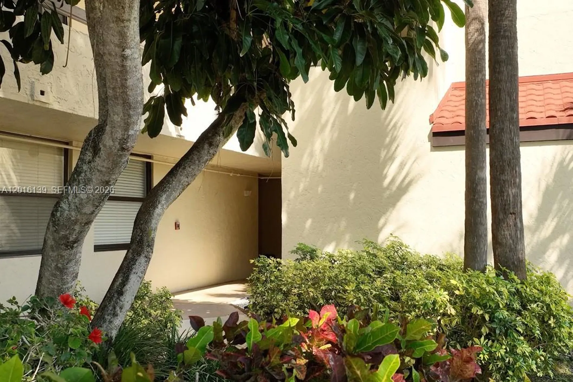 825 Egret Circle Delray Beach FL 33444