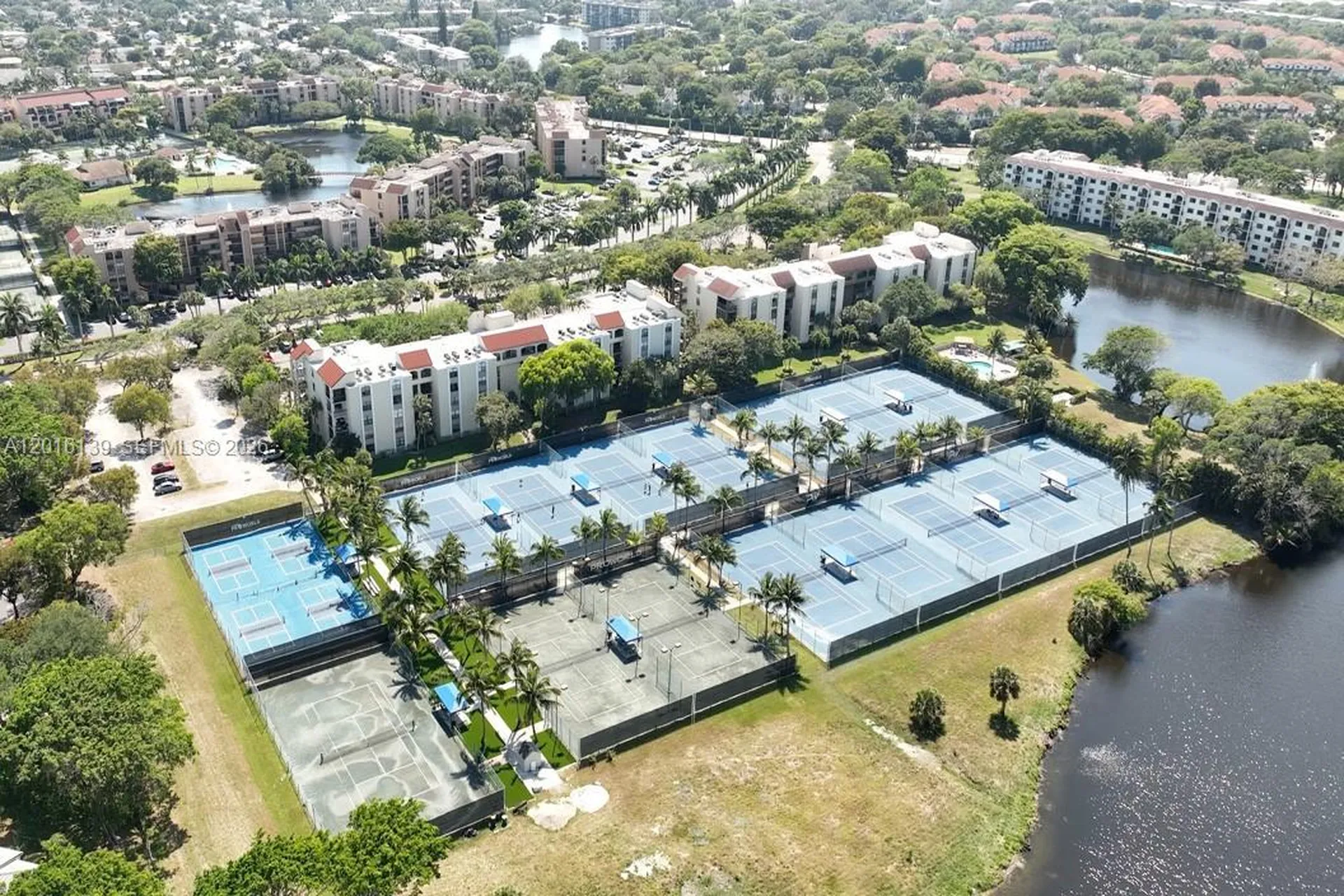 825 Egret Circle Delray Beach FL 33444