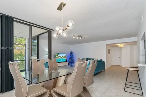 825 Egret Circle Delray Beach FL 33444