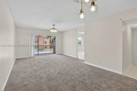 3048 E Sunrise Lakes Drive Sunrise FL 33322
