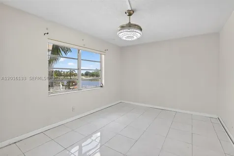 3048 E Sunrise Lakes Drive Sunrise FL 33322