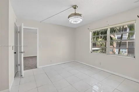 3048 E Sunrise Lakes Drive Sunrise FL 33322