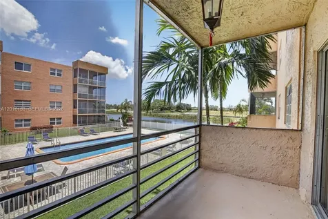 3048 E Sunrise Lakes Drive Sunrise FL 33322
