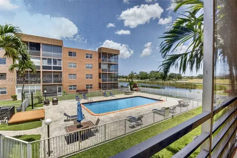 3048 E Sunrise Lakes Drive Sunrise FL 33322