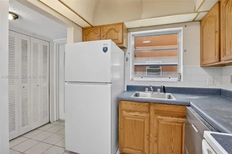 3048 E Sunrise Lakes Drive Sunrise FL 33322