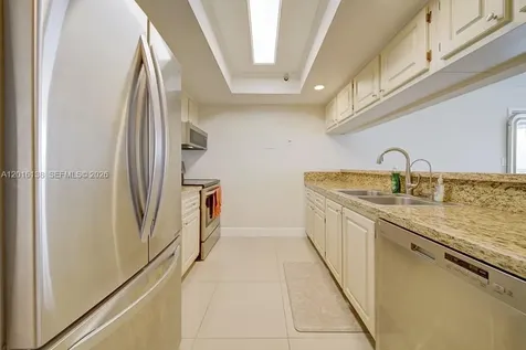 7601 E Treasure Drive North Bay Village FL 33141