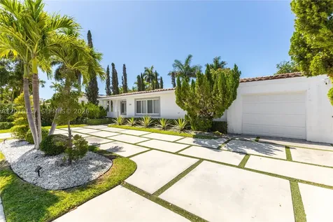 2010 Alamanda Drive North Miami FL 33181