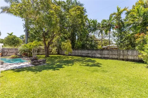 2010 Alamanda Drive North Miami FL 33181