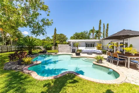 2010 Alamanda Drive North Miami FL 33181