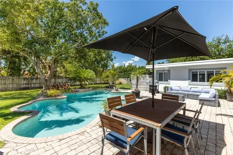 2010 Alamanda Drive North Miami FL 33181