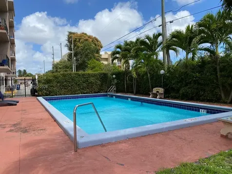 3640 NW 9th Street Miami FL 33125