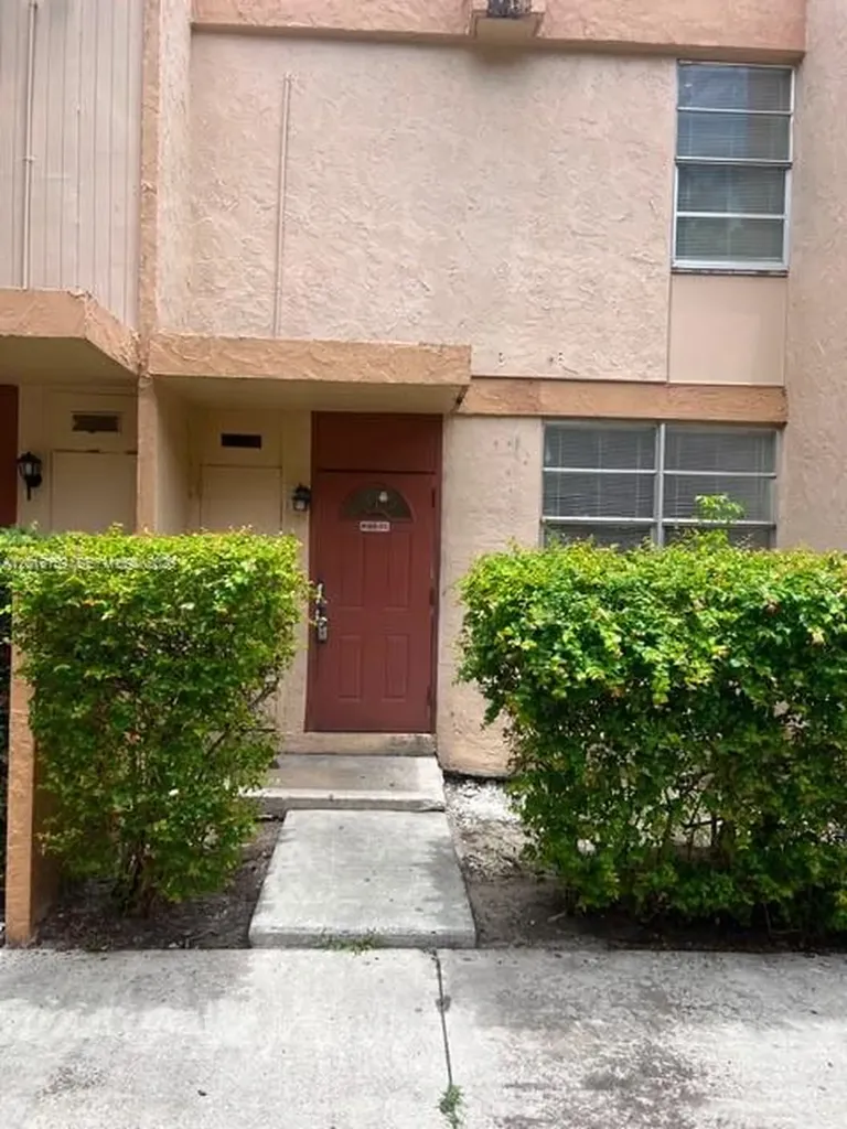 6166 SW 68th Street South Miami FL 33143