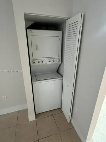 6166 SW 68th Street South Miami FL 33143