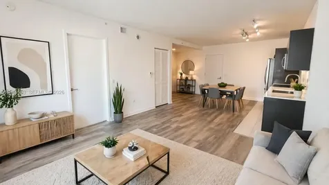31 SE 6th Street Miami FL 33131