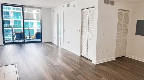 31 SE 6th Street Miami FL 33131
