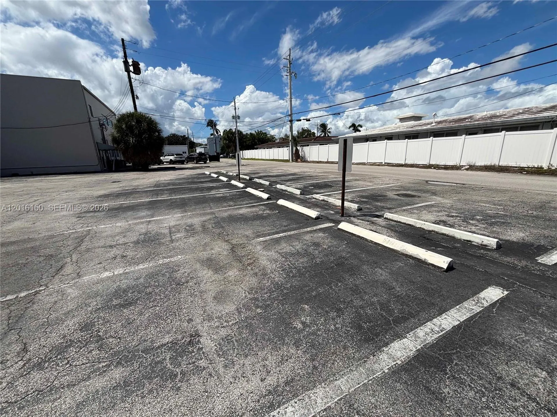 2727 E Oakland Park Boulevard Fort Lauderdale FL 33306