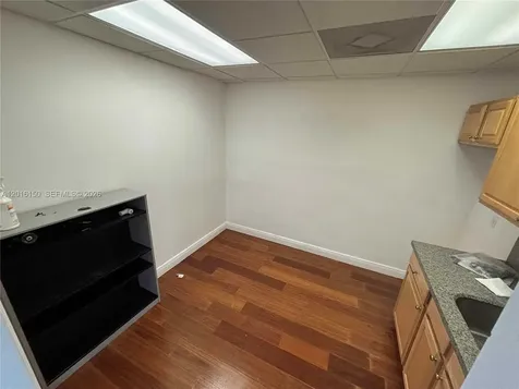 2727 E Oakland Park Boulevard Fort Lauderdale FL 33306