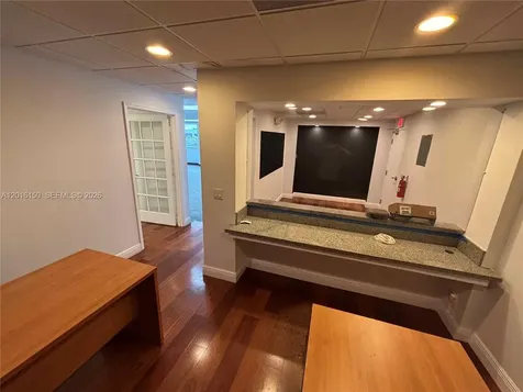2727 E Oakland Park Boulevard Fort Lauderdale FL 33306