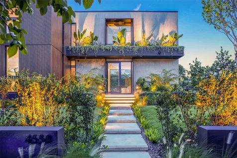 4550 N Jefferson Avenue Miami Beach FL 33140