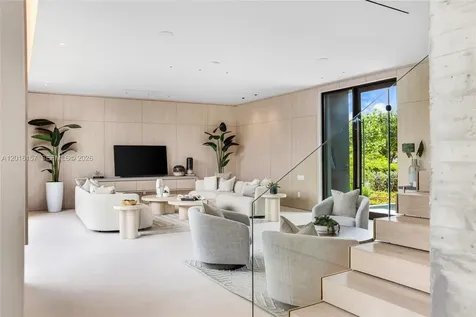 4550 N Jefferson Avenue Miami Beach FL 33140