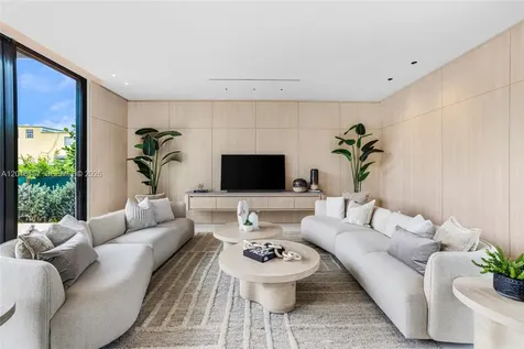 4550 N Jefferson Avenue Miami Beach FL 33140