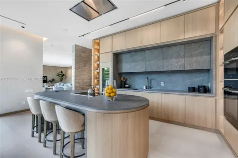 4550 N Jefferson Avenue Miami Beach FL 33140