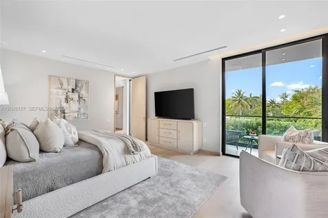 4550 N Jefferson Avenue Miami Beach FL 33140
