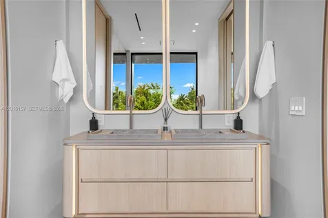 4550 N Jefferson Avenue Miami Beach FL 33140