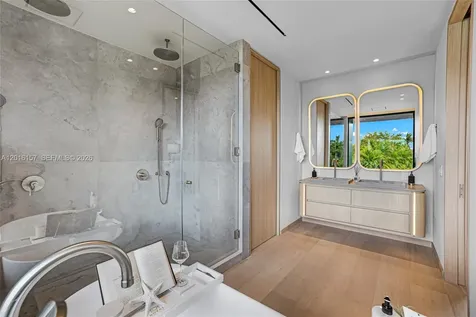4550 N Jefferson Avenue Miami Beach FL 33140