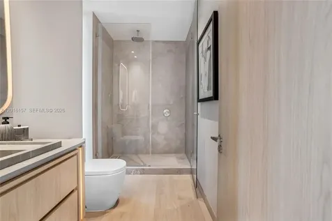 4550 N Jefferson Avenue Miami Beach FL 33140
