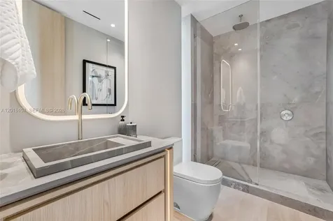 4550 N Jefferson Avenue Miami Beach FL 33140