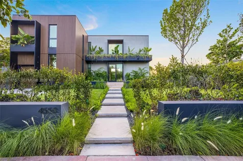 4550 N Jefferson Avenue Miami Beach FL 33140