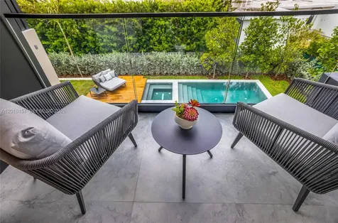 4550 N Jefferson Avenue Miami Beach FL 33140