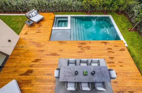 4550 N Jefferson Avenue Miami Beach FL 33140
