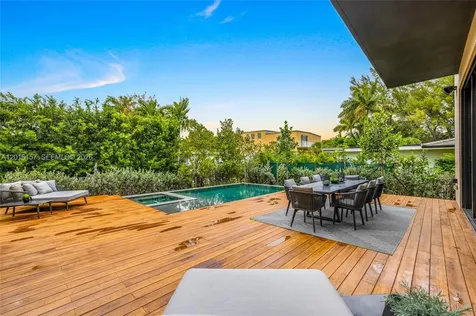 4550 N Jefferson Avenue Miami Beach FL 33140