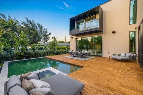 4550 N Jefferson Avenue Miami Beach FL 33140