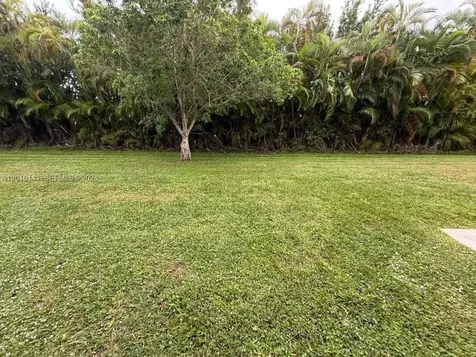 1300 Wiley Street Hollywood FL 33019