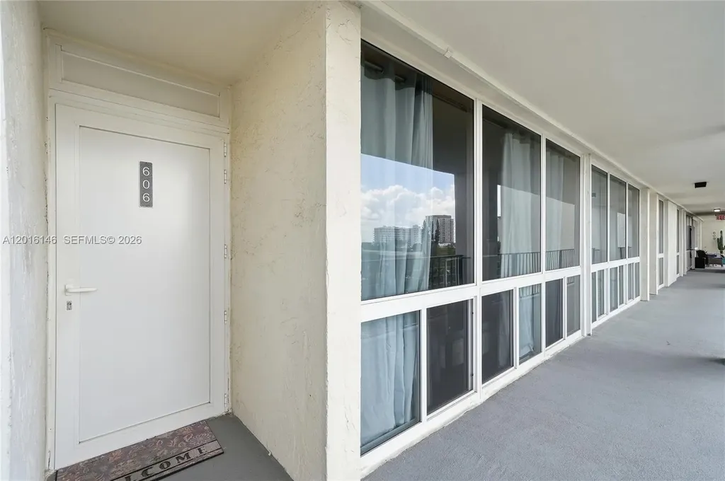521 N Riverside Drive Pompano Beach FL 33062